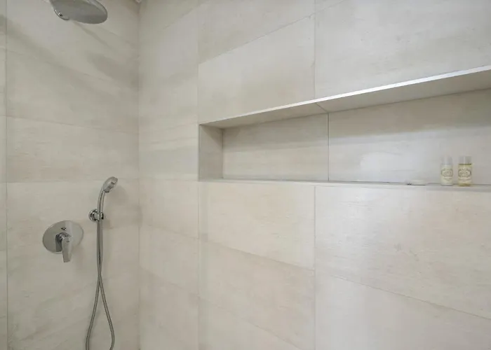 Terracos De Ii Yellow By Real * Quarteira